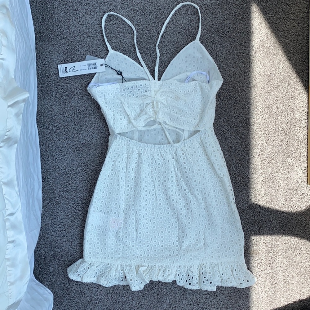 Mink Pink Juliana Anglaise Dress - Picture 2 of 5